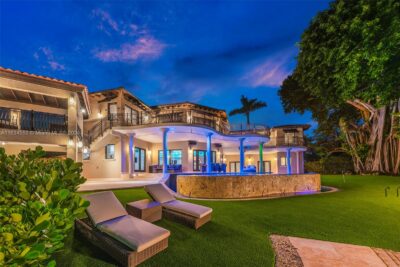 Example of Coral Gables real estate and Coral Gables homes for sale and their lush tropical gardens.